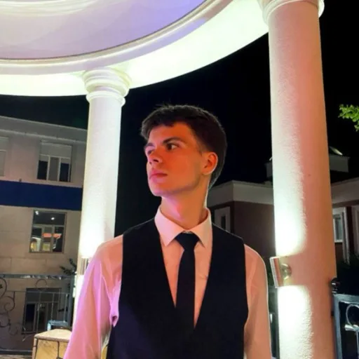 Аватар: Егор Лозинский