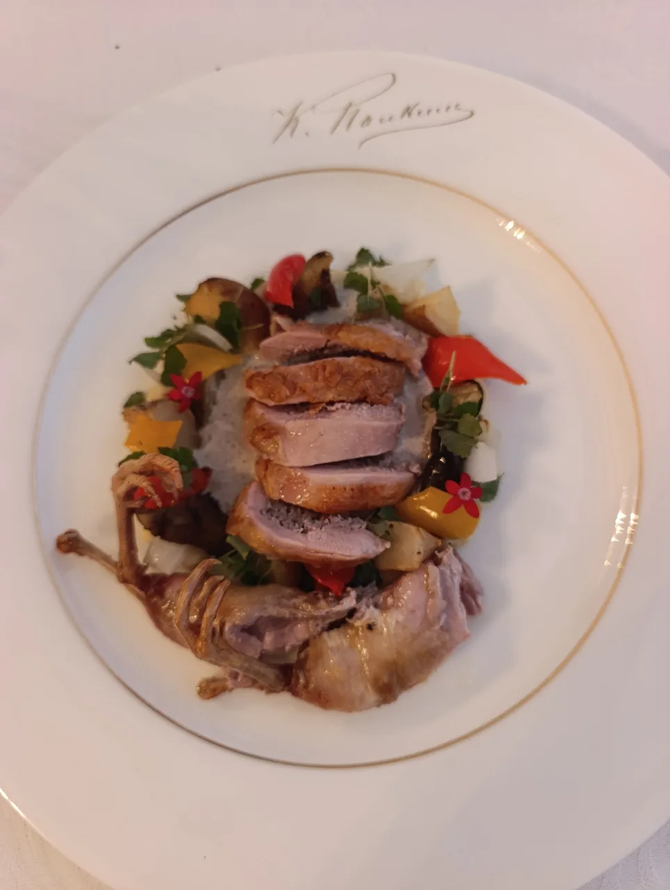 Иллюстрация к слову: Ещё вкусняшки, язык морала на 2 фотке ваще бомба.