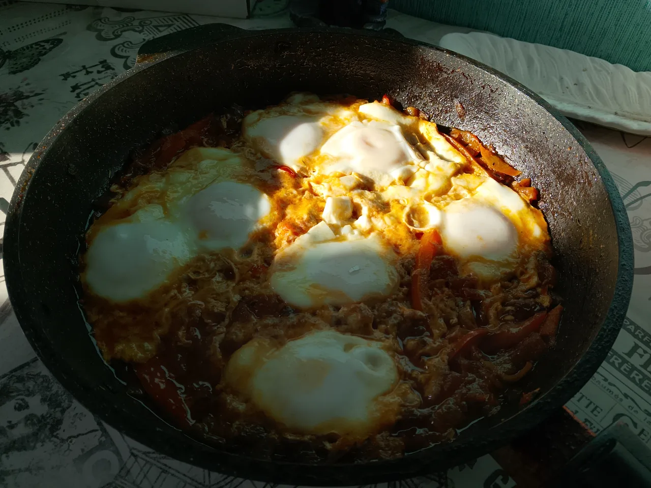 Иллюстрация к слову: Вкусный завтрак.
